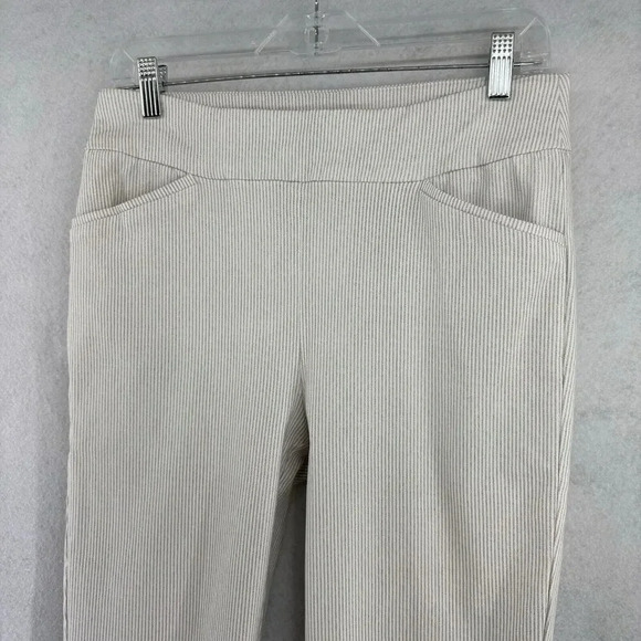 Chico's Perfect Stretch 1 Pull On Cropped Stretch Pants Taupe White Stripe‎ Sz 8 - Picture 3 of 6